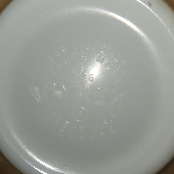 Vintage Pyrex Bundle - Picture 10 of 10